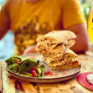 Focaccia Súper Tuna