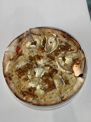Pizza Breña