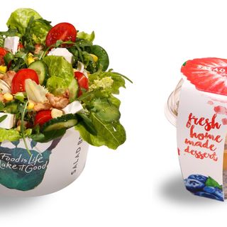 Salata Most Wanted + Budinca de Chia cu piure de piersici