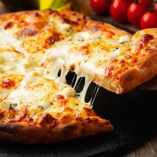 Pizza 4 Cheese