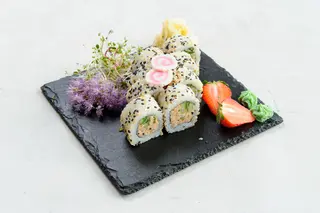 Uramaki Surimi Salad Roll 8szt