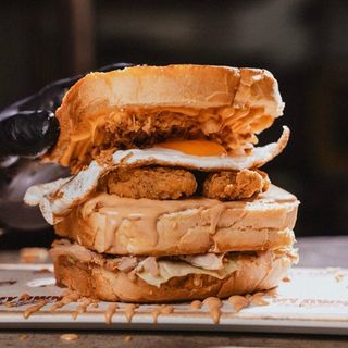 Menú Nuestro Sandwich (no) Cubano