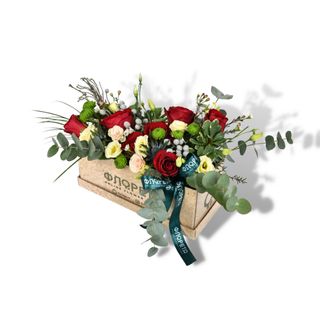 Cvetni aranžman u kutiji - Miks cveća 02