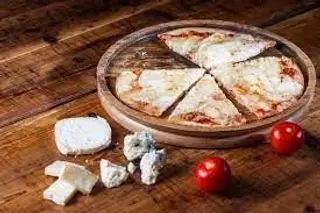 Pizza Cuatro Quesos