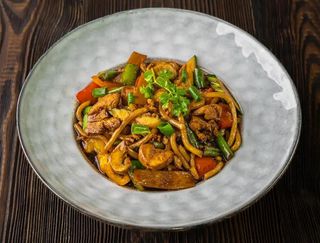 Pad Udon (owoce morza)