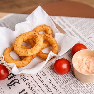 Лучени кръгчета (5бр -80г) + сос