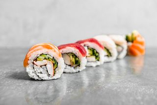 Uramaki Rainbow 10 szt.