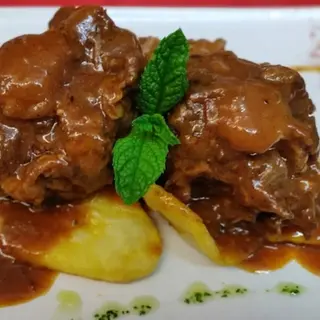 Cola de Toro Tapa