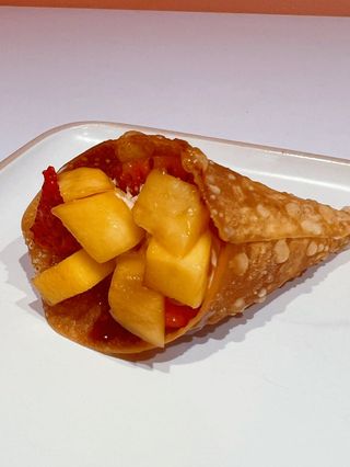 96. Temaki croccante fruit - 1 pezzo
