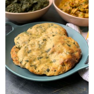 Methi Garlic Naan