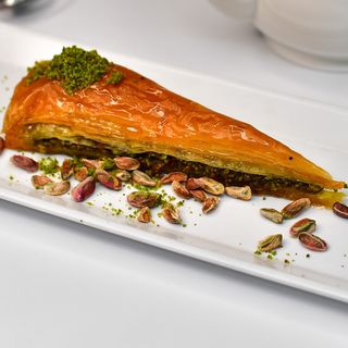 Хавуч дилими с фисташкой (1 шт)