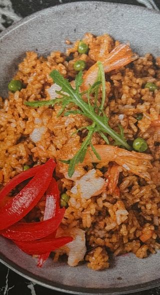 Pržena riža sa morskim plodovima