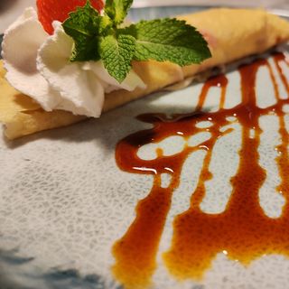 Crêpe De Maduixes Amb Crema De Vainilla