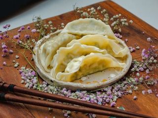GYOZA Z KREWETKAMI