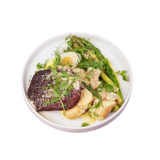 Seitan steak ze szparagami  