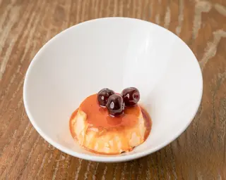 CREMA PASTICERRA ALLA VANIGLIA E AMARENA
