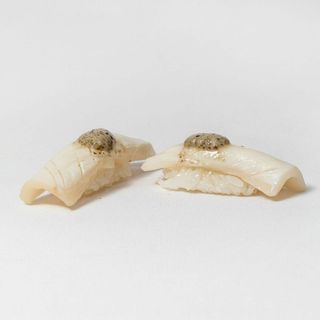 Nigiri De Pez Mantequilla Trufado (2 Pzs.)