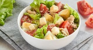Салат Цезар (200г)