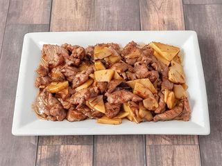 50. Ternera Con Bambú Y Stas Salteadas