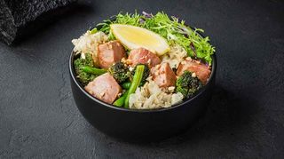 Боул з тунцем в соусі Пад Тай XL