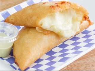 Empanadas De Queso Latino