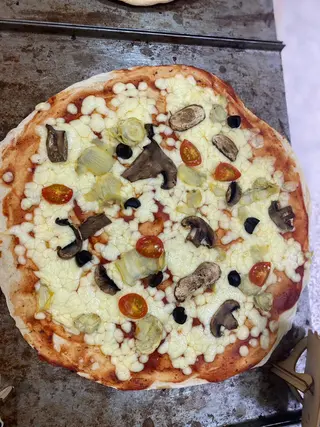 16. Pizza Vegetal 