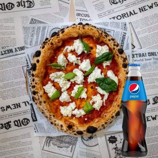 Pizza di lusso Margherita mare Ø30cm + Pepsi 330ml