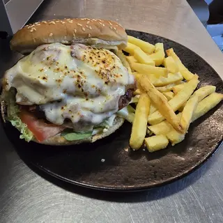 Burger BOBBY LOGAN