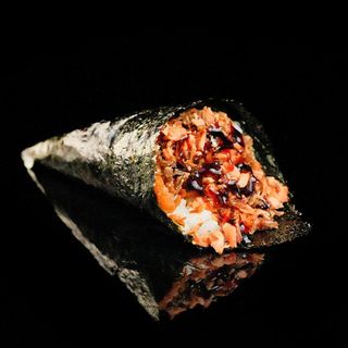 Temaki miura salmón