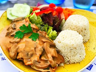 Naco do Filete com Molho de Cogumelos 