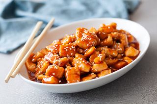 66 Pollo in salsa agrodolce