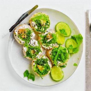 Rolnice sa čukom i sosom od kikirikija