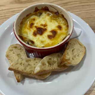 Ена Сулугуні