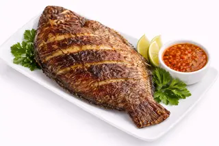 Poisson Carpe & Attiéké