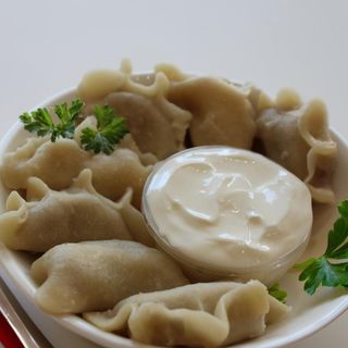 Pierogi gotowe z truskawkami 