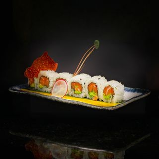 A368 - Uramaki sake 8 pezzi