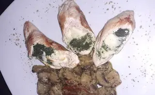 Punjena piletina sa mocarelom i spanaćem