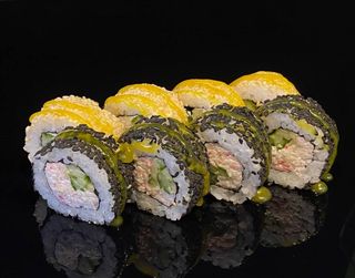 Каліфорнія в кунжуті з крабом