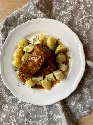 Pieczeń w sosie myśliwskim