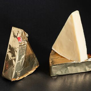 Добавка Топено сирене (1бр)