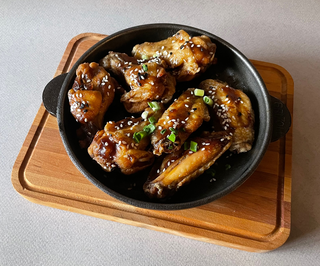 Крила-Теріяки