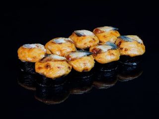 Futomaki zapiekane z węgorzem 8 szt.