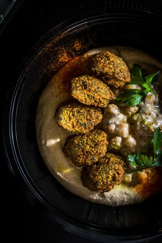 Hummus s hrskavim falafelom 