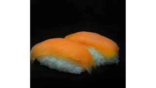 Nigiri łosoś wędzony 90g