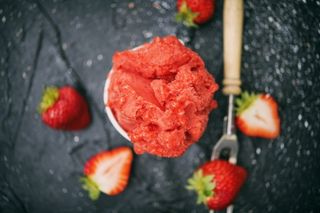 GRAMY - lody truskawka sorbet (1000g)