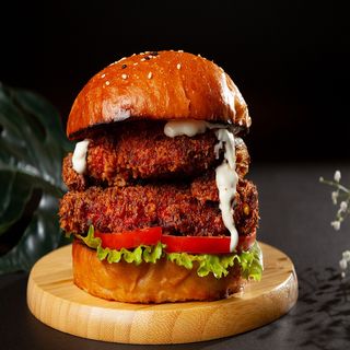 ორმაგი ბურგერი ქათმით