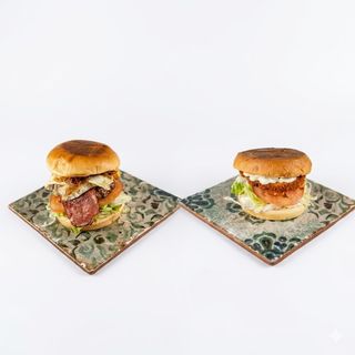 Combo Para Dos Mixto (1 burger completa y 1 burger crispy chicken)