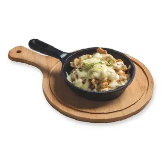 Жульен  из курицы и грибов  (300 гр.)