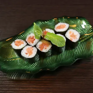 100. Hosomaki sake