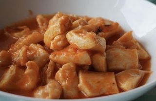 Sepia Con Pimientos Verdes